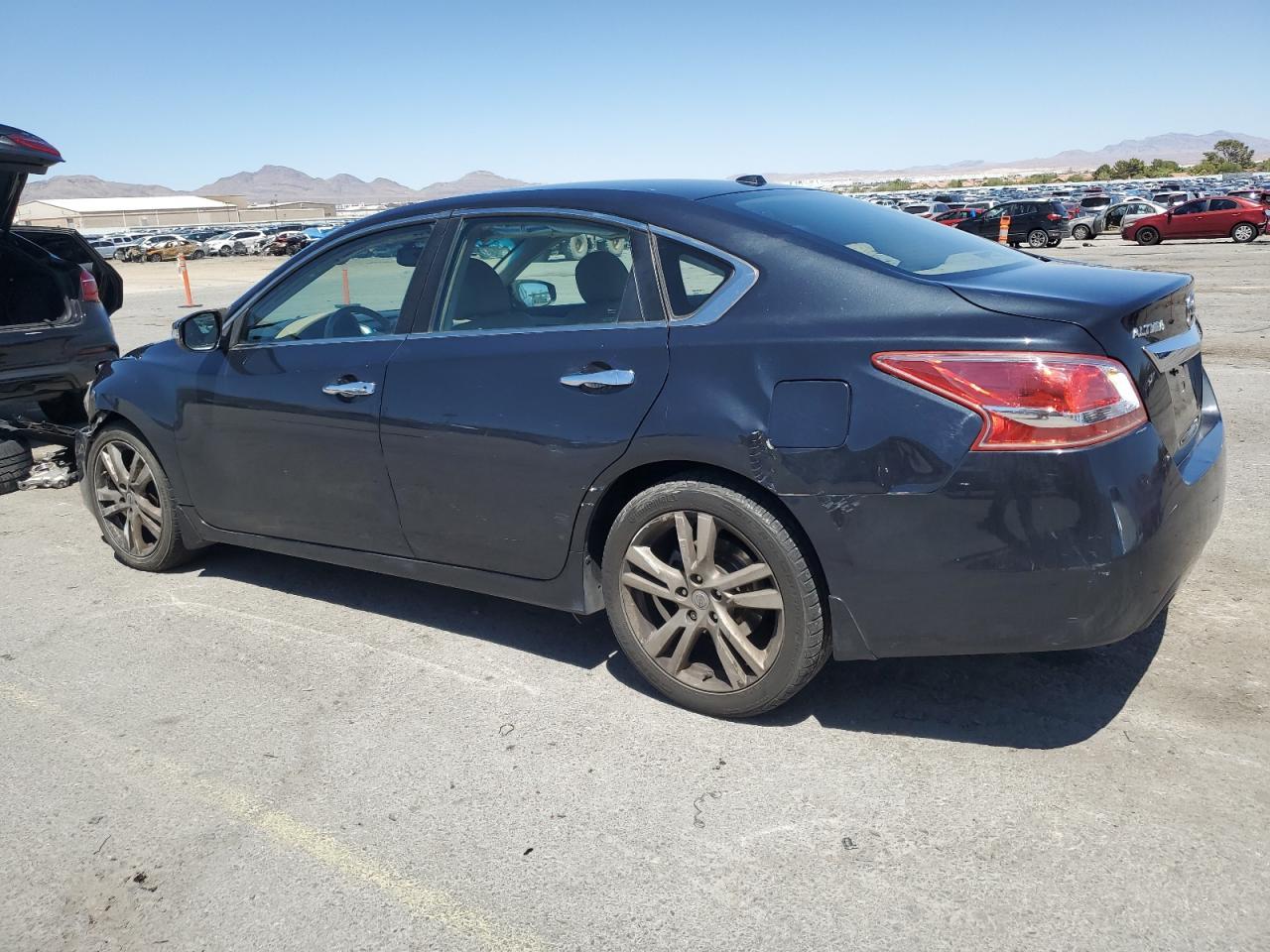 2013 Nissan Altima 3.5S - Фото 2