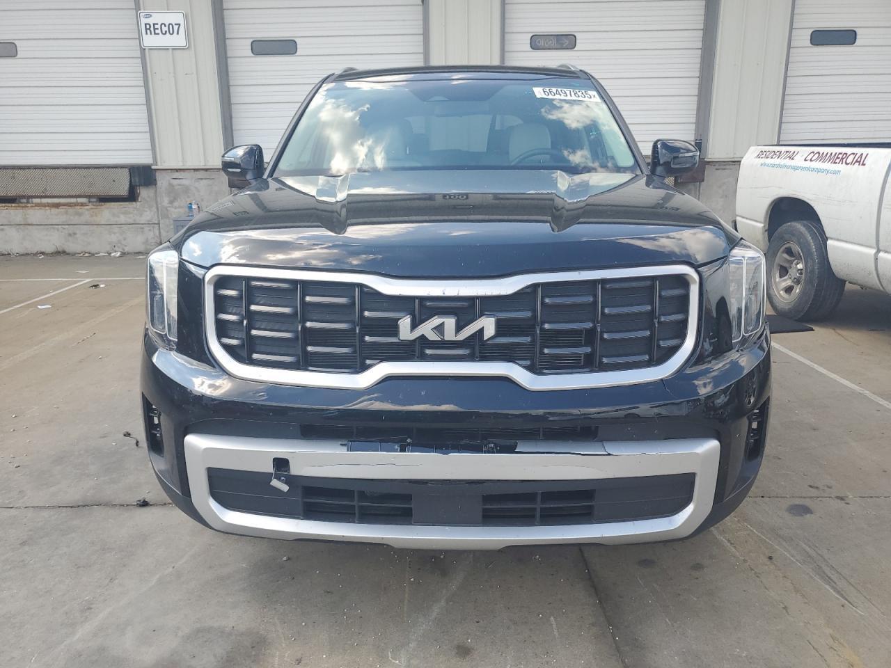 2024 Kia Telluride S - Image 5