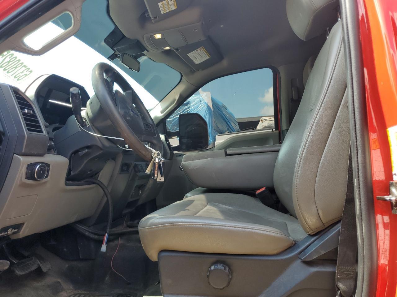 2022 Ford F350 Super Duty - Фото 7