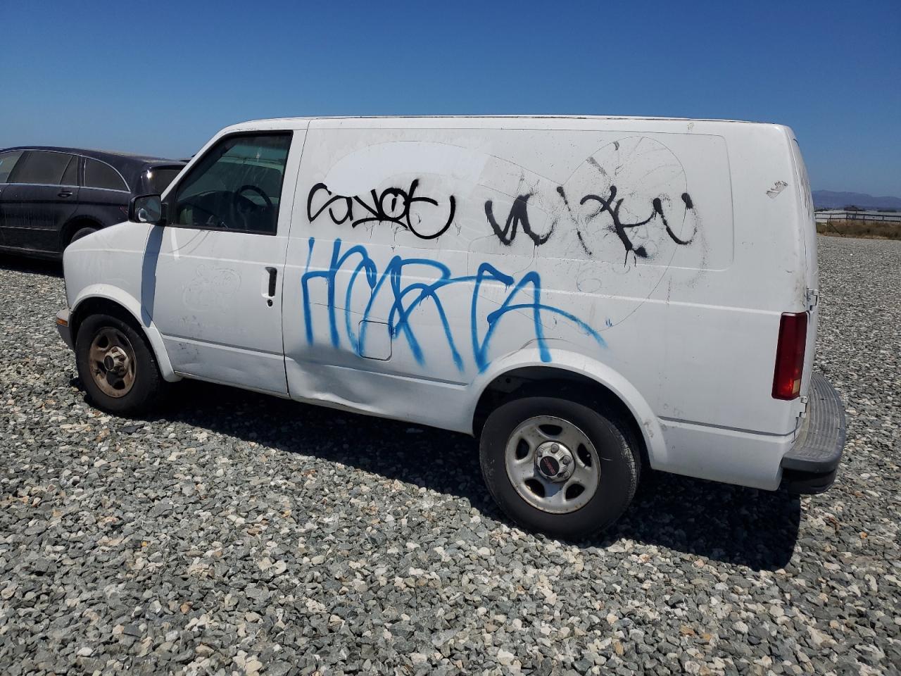 2003 GMC Safari Xt - Фото 2