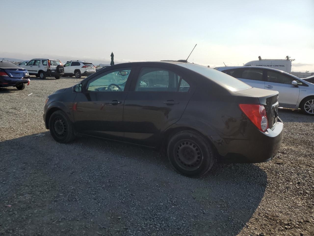 2016 Chevrolet Sonic Ls - Фото 2