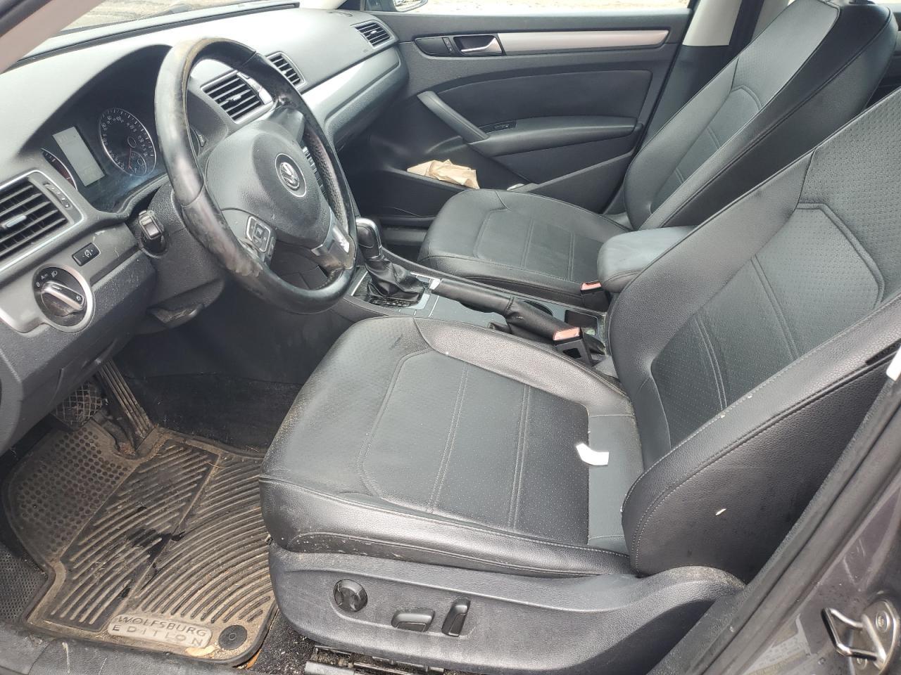 2014 Volkswagen Passat S - Фото 7