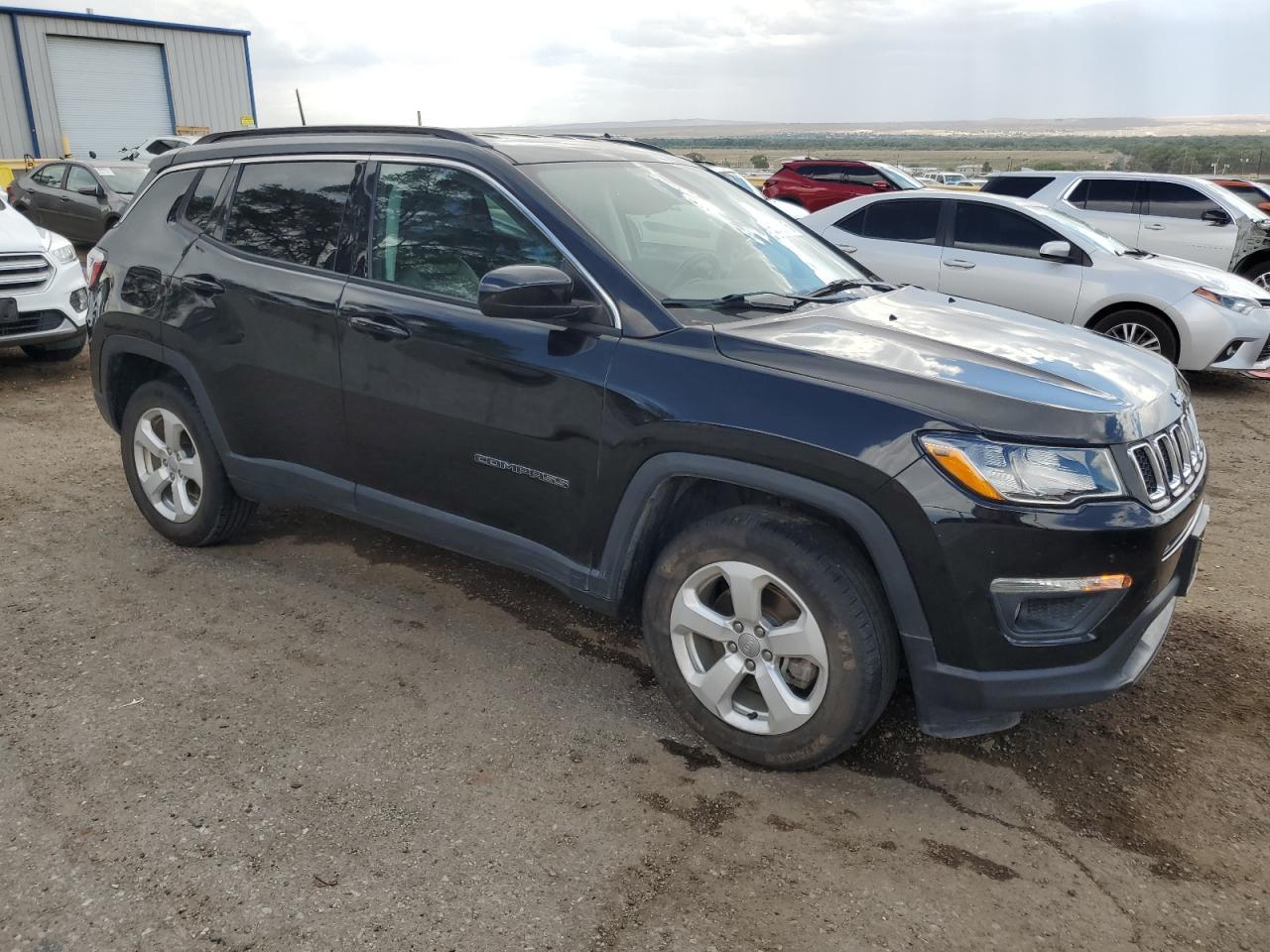 2018 Jeep Compass Latitude - Image 4