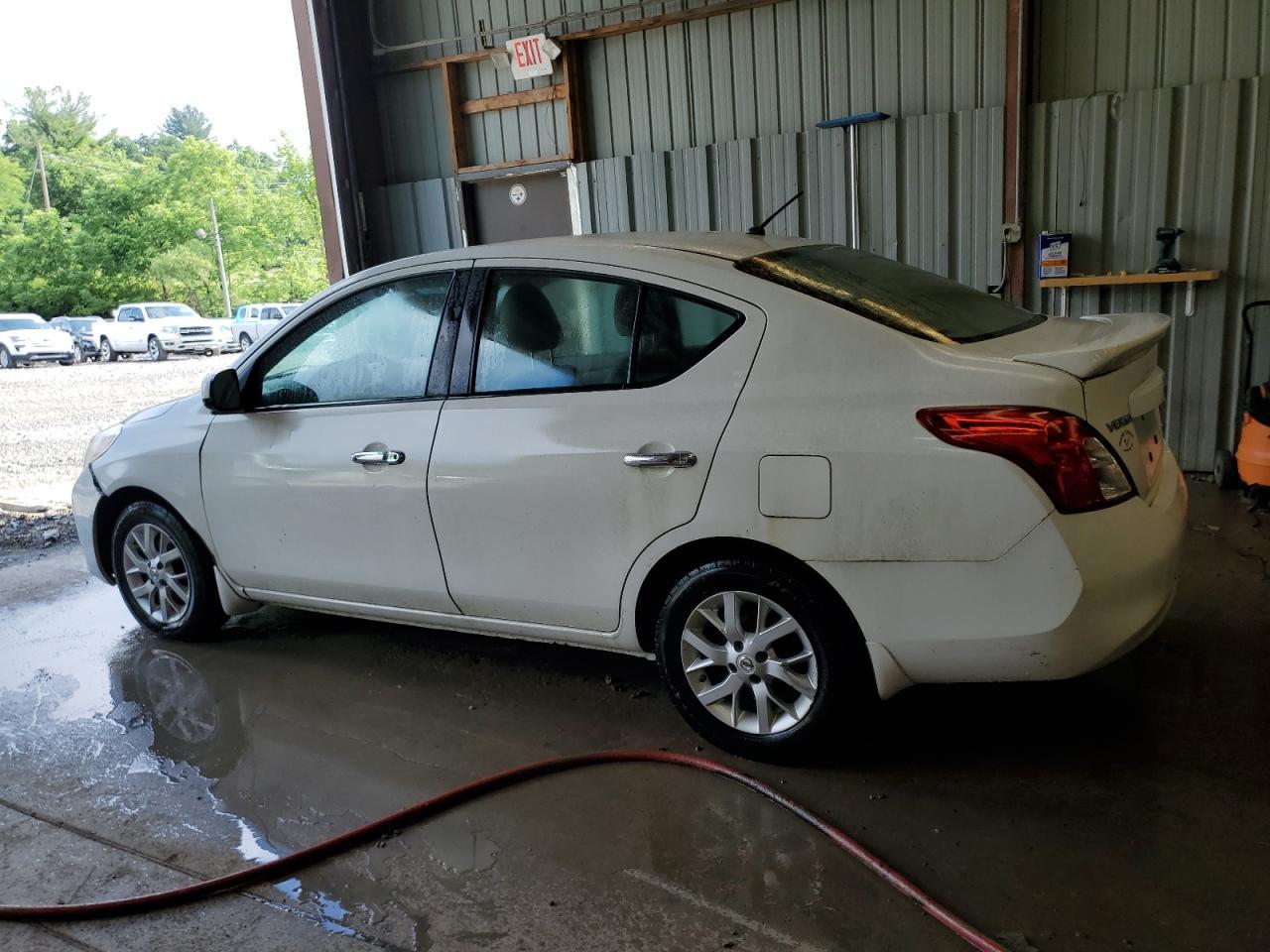 2014 Nissan Versa S - Image 2