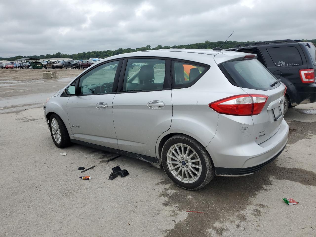 2015 Ford C-Max Se - Image 2