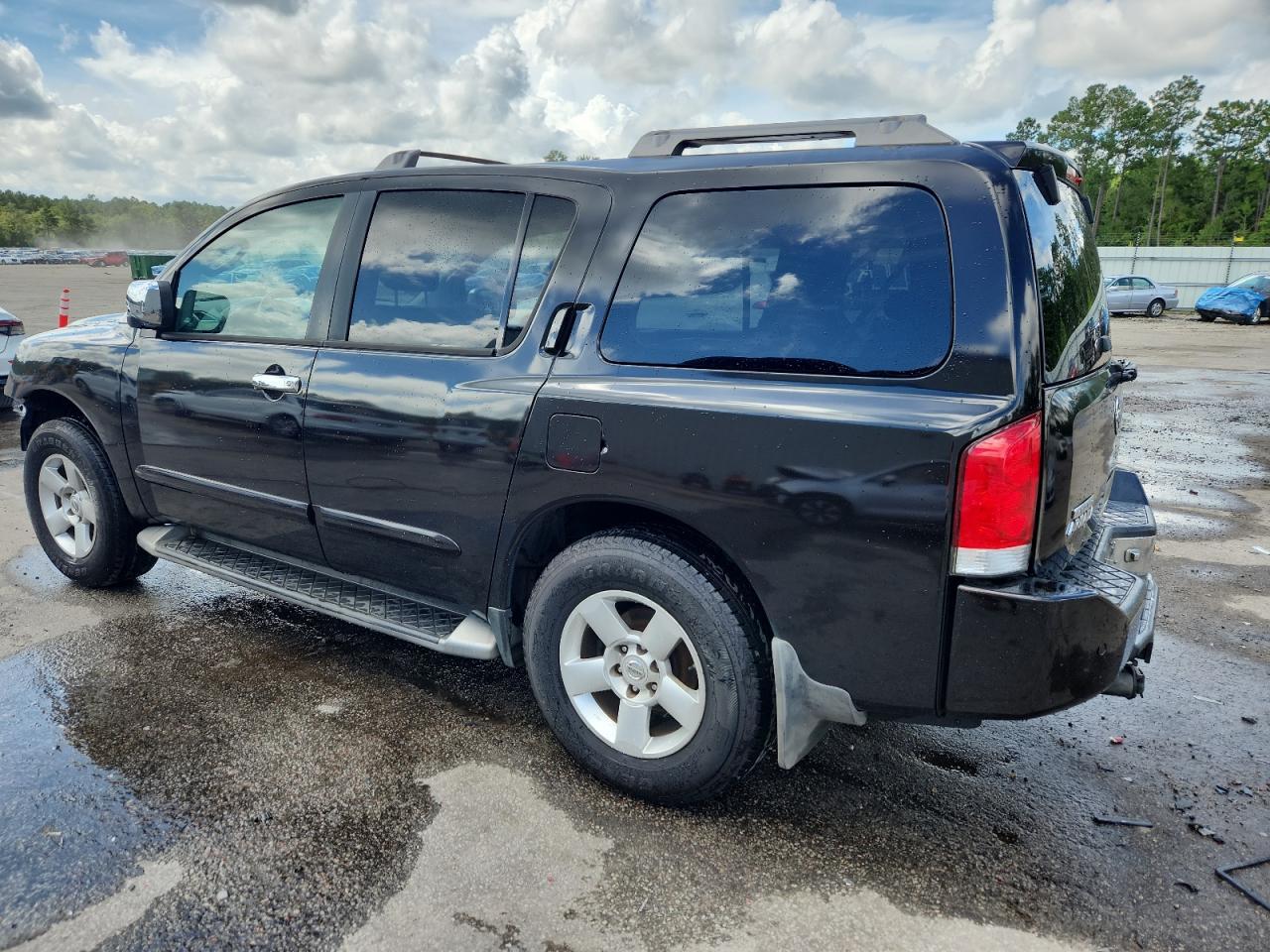 2004 Nissan Armada Se - Image 2