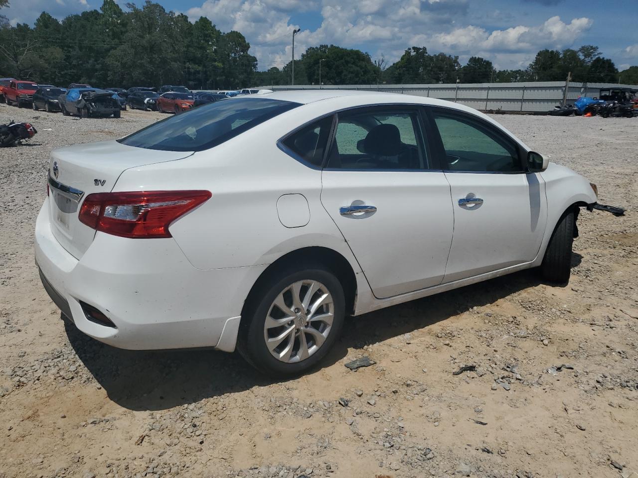 2019 Nissan Sentra S - Фото 3