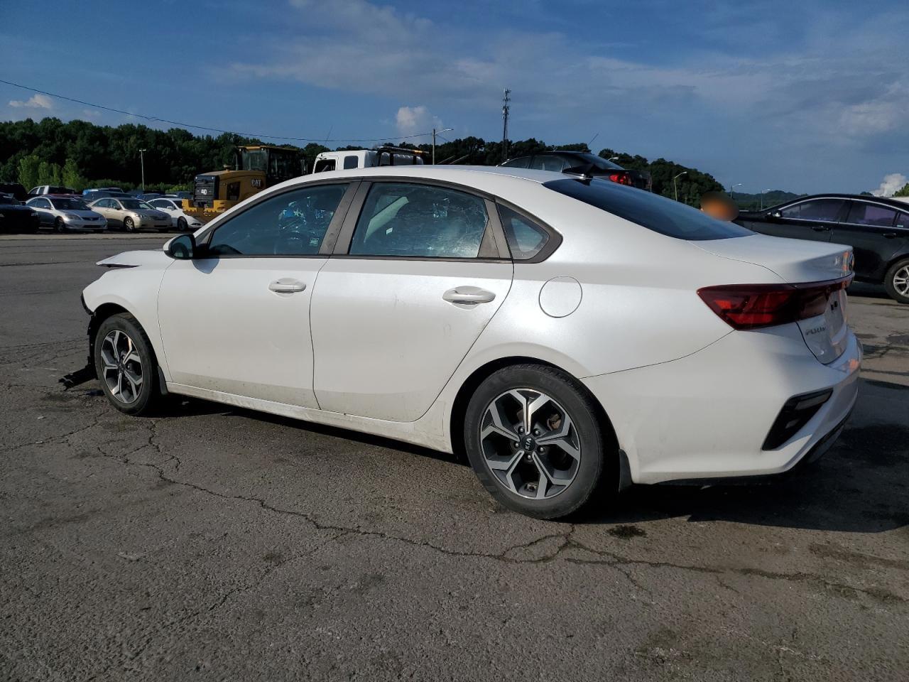 2021 Kia Forte Fe - Фото 2