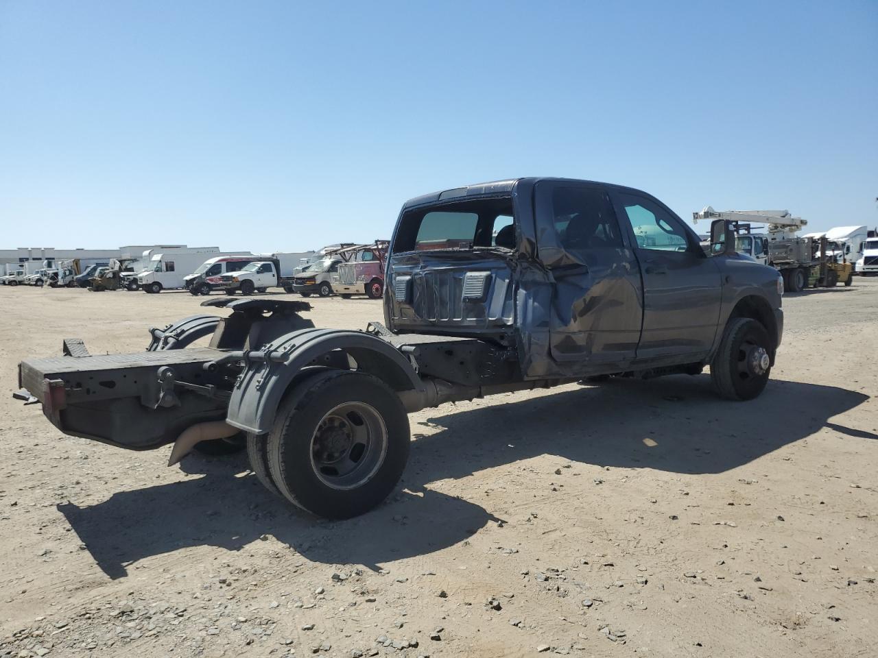 2023 Ram 3500 - Фото 3
