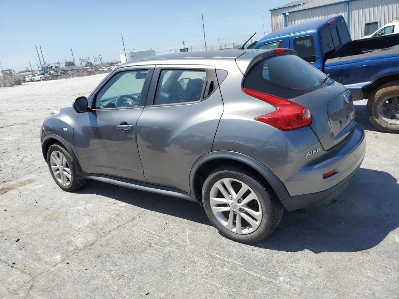 2013 Nissan Juke S - Image 2
