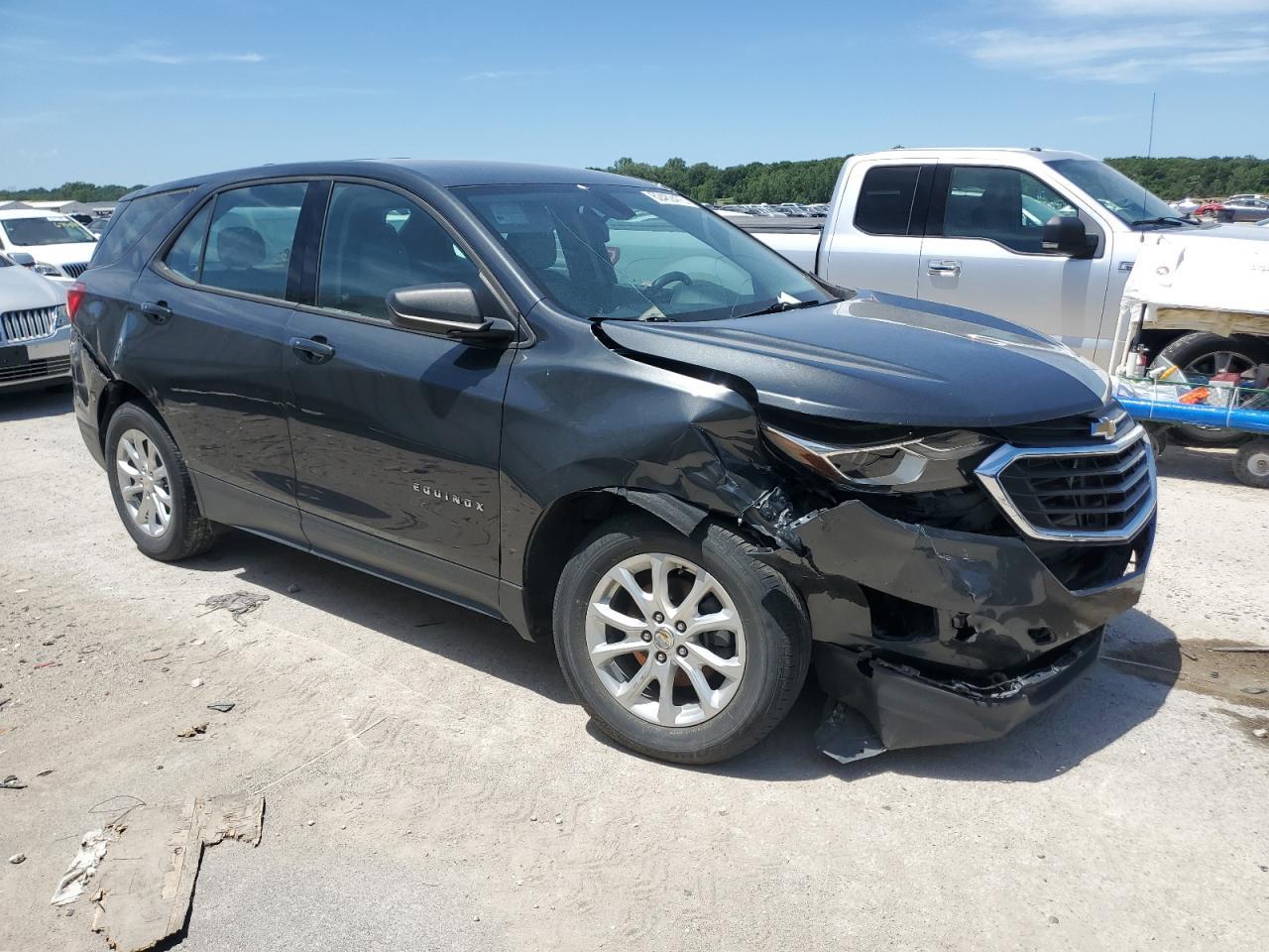 2019 Chevrolet Equinox Ls - Фото 4