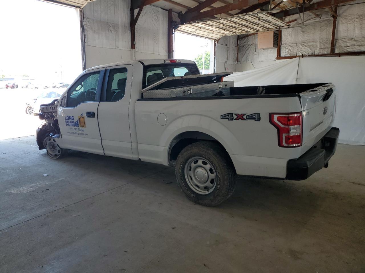 2020 Ford F150 Super Cab - Фото 2