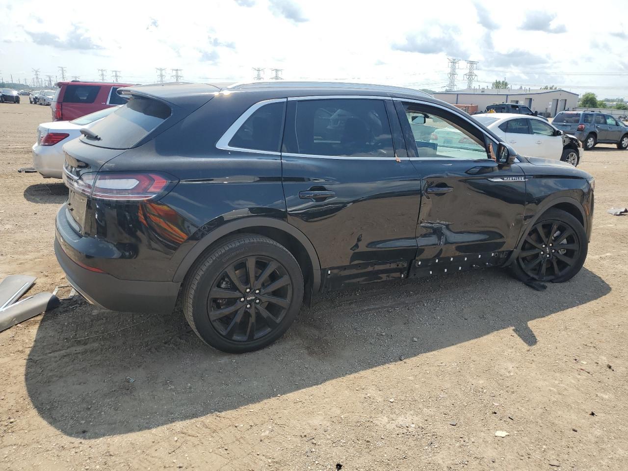 2021 Lincoln Nautilus Reserve - Фото 3