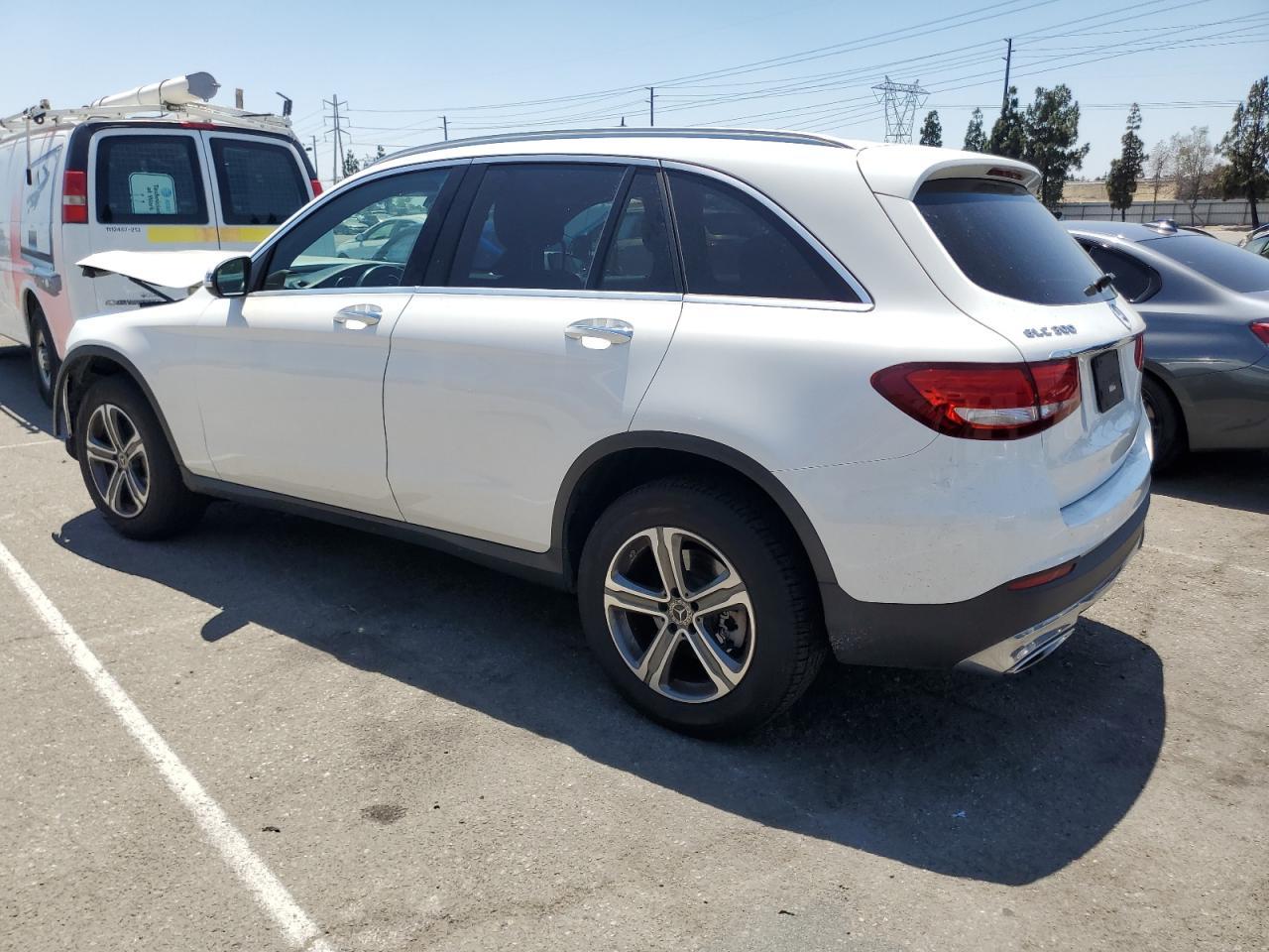 2019 Mercedes-Benz Glc 300 - Фото 2