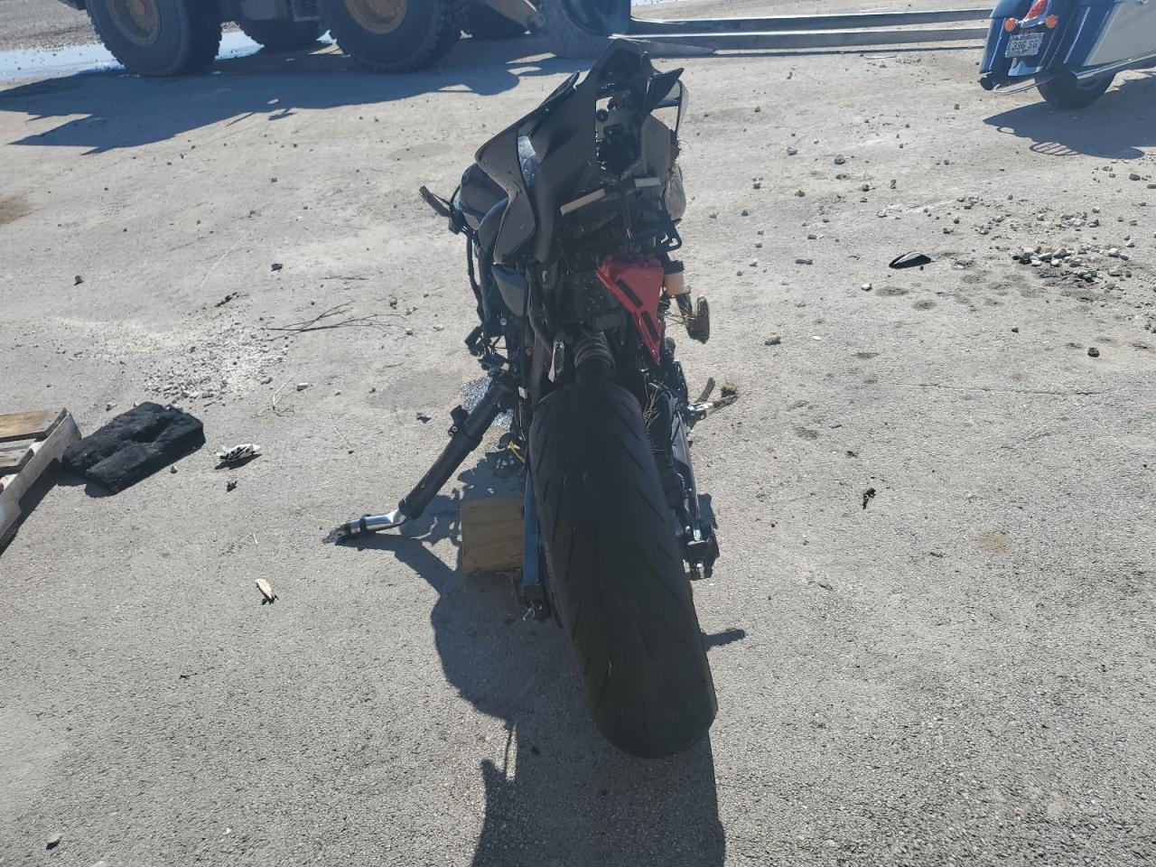 2024 Yamaha Yzfr7 - Image 4