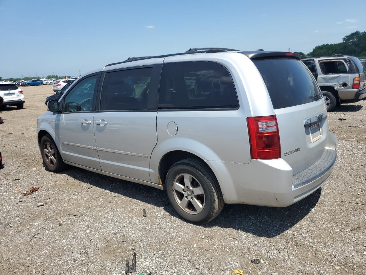 2010 Dodge Grand Caravan Sxt - Image 2