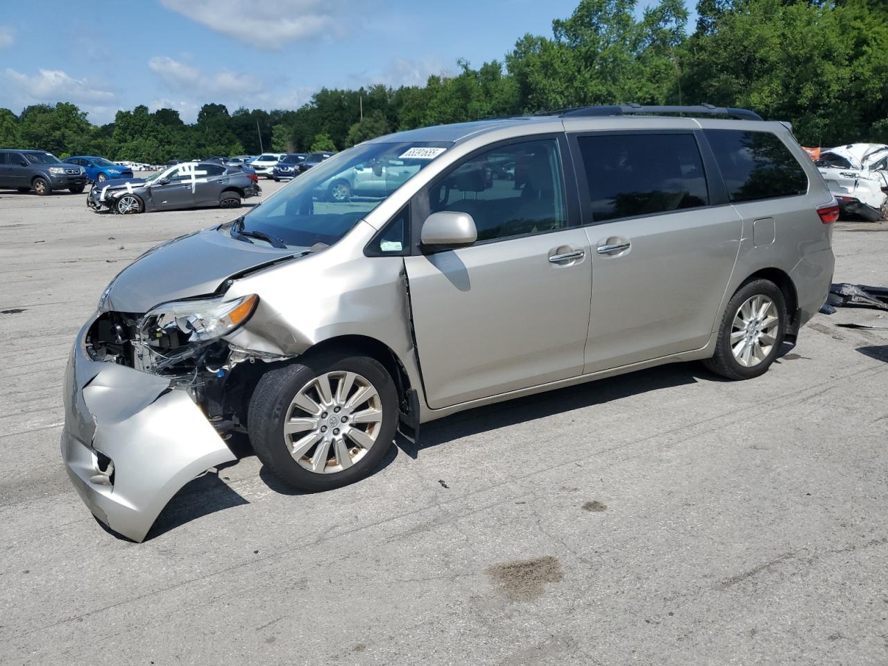 2015 Toyota Sienna Xle