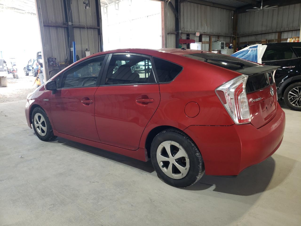 2015 Toyota Prius - Фото 2