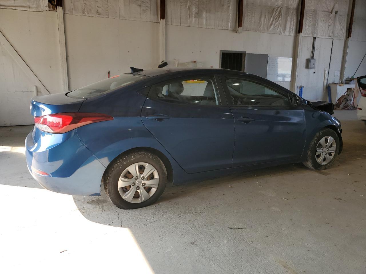 2016 Hyundai Elantra Se - Фото 3