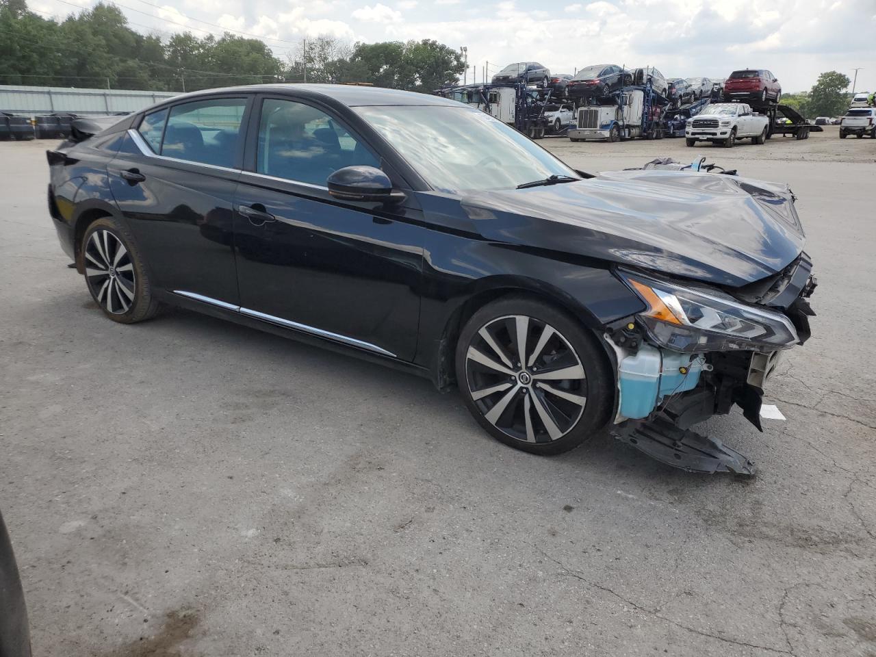 2019 Nissan Altima Sr - Фото 4