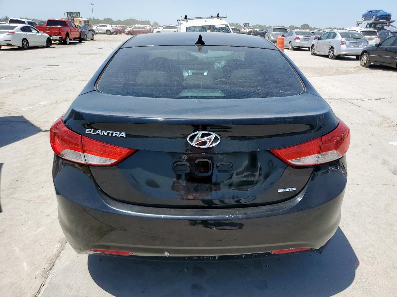 2011 Hyundai Elantra Gls - Image 6