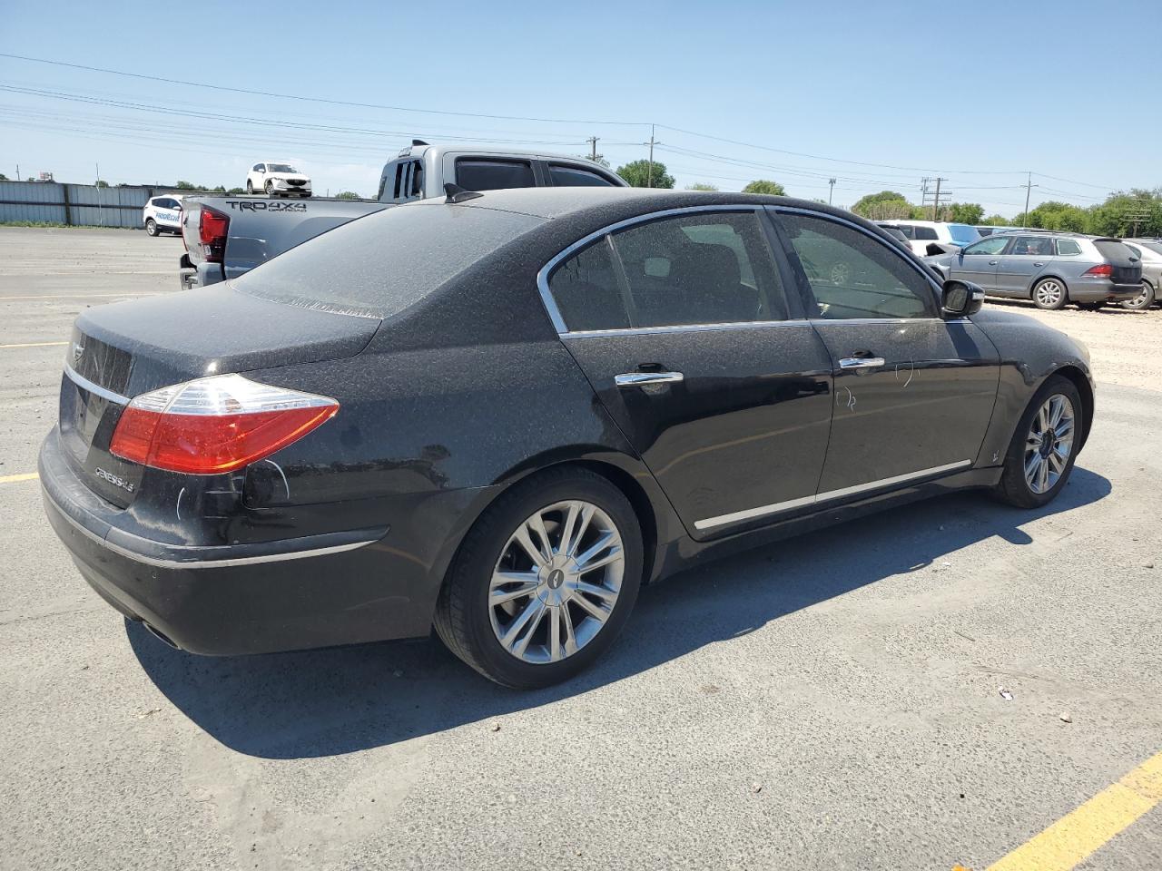 2011 Hyundai Genesis 4.6L - Image 3