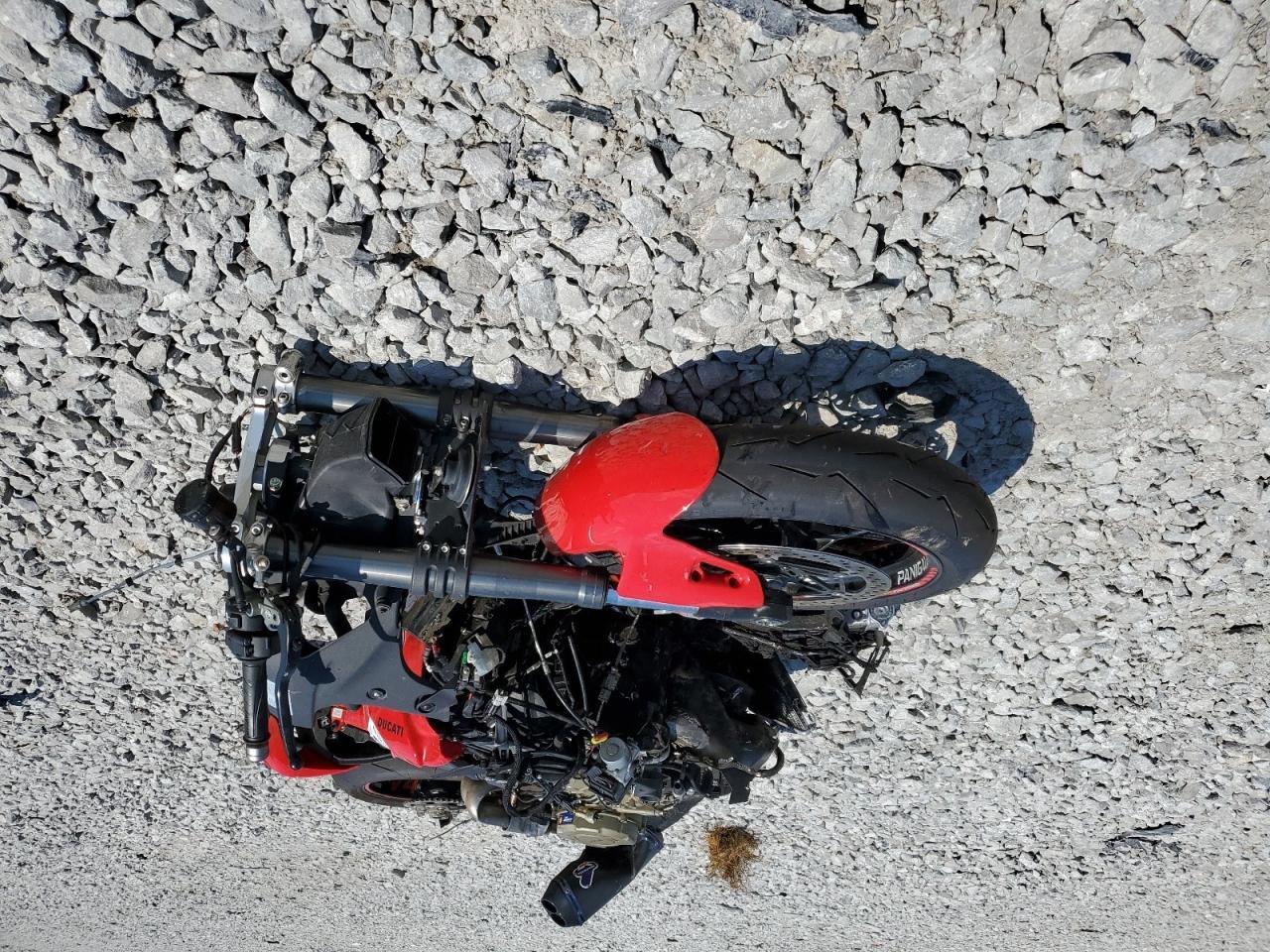 2022 Ducati Panigale V4S - Фото 2