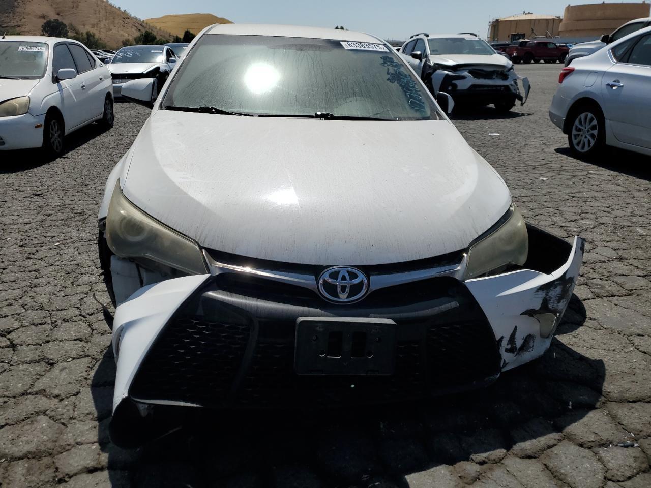2016 Toyota Camry Le - Фото 5