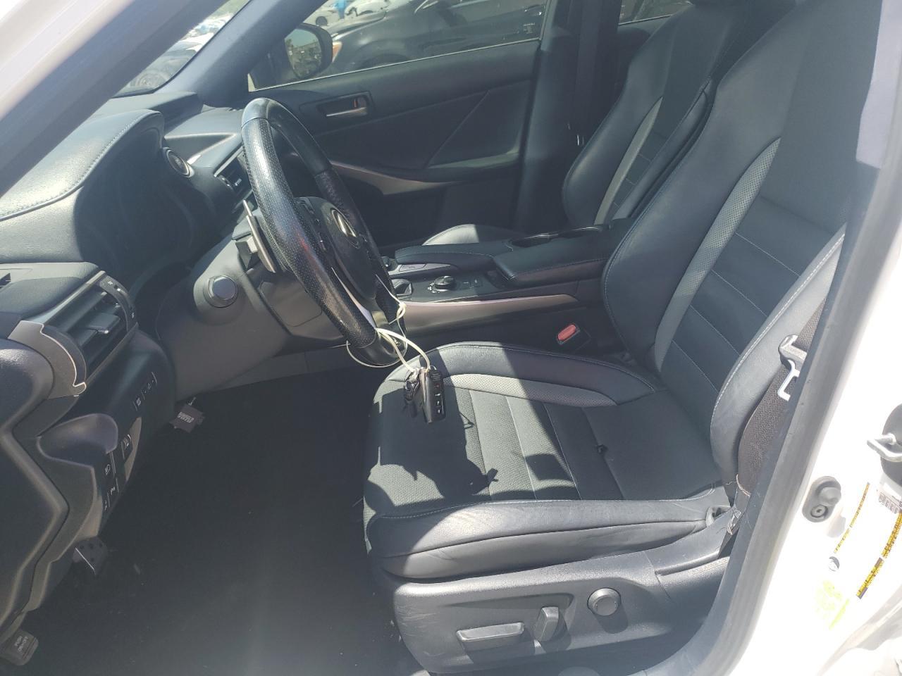 2020 Lexus Is 300 F Sport - Фото 7