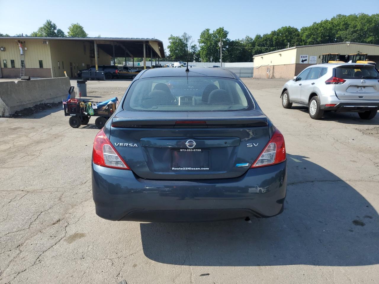 2015 Nissan Versa S - Фото 6