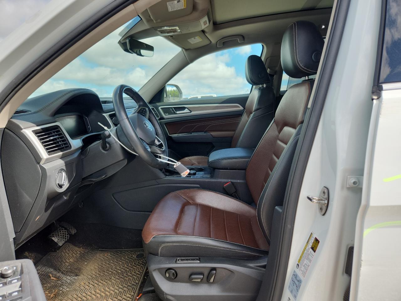 2021 Volkswagen Atlas Sel Premium - Image 7