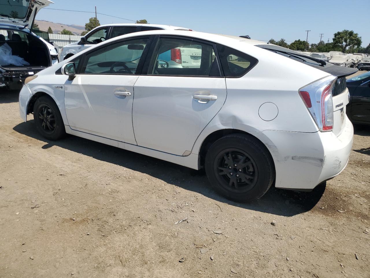 2013 Toyota Prius - Image 2
