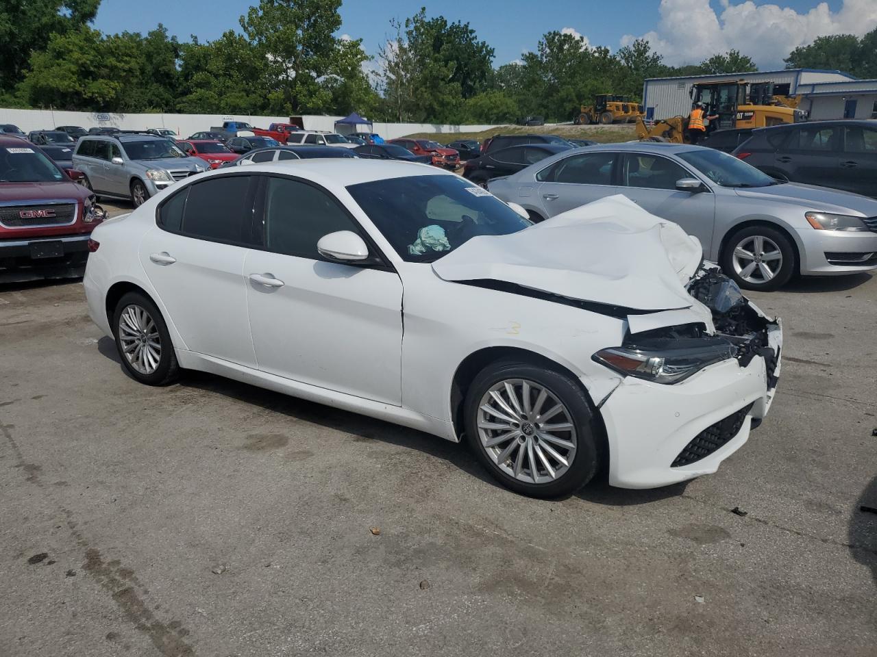 2022 Alfa Romeo Giulia - Фото 4