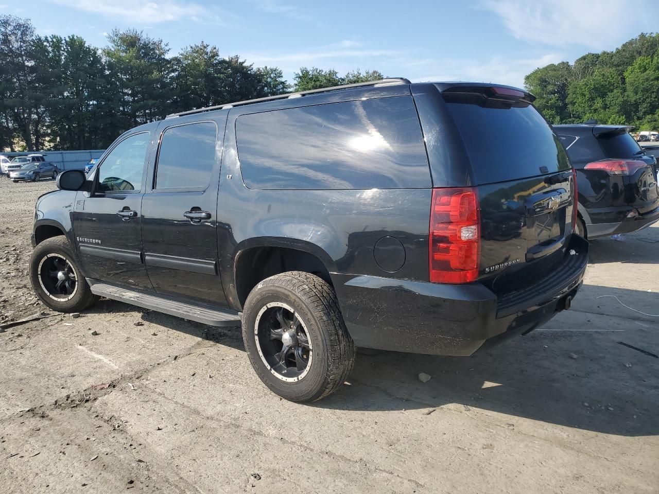 2009 Chevrolet Suburban K1500 Lt - Фото 2