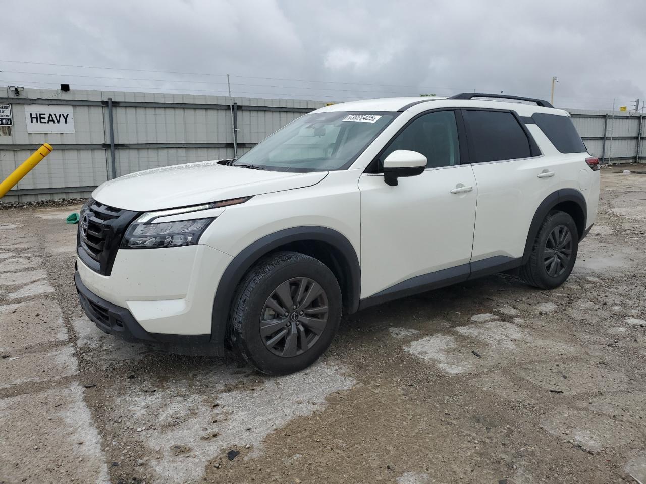 2023 Nissan Pathfinder Sv