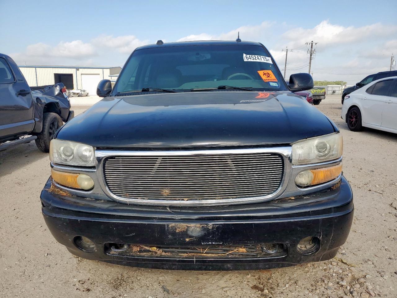 2005 GMC Yukon Denali - Фото 5