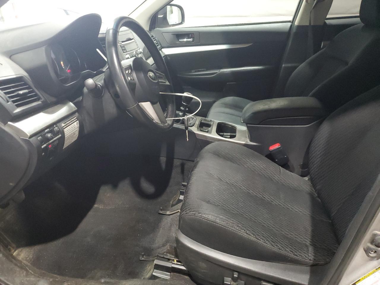 2010 Subaru Outback 2.5I Premium - Фото 7