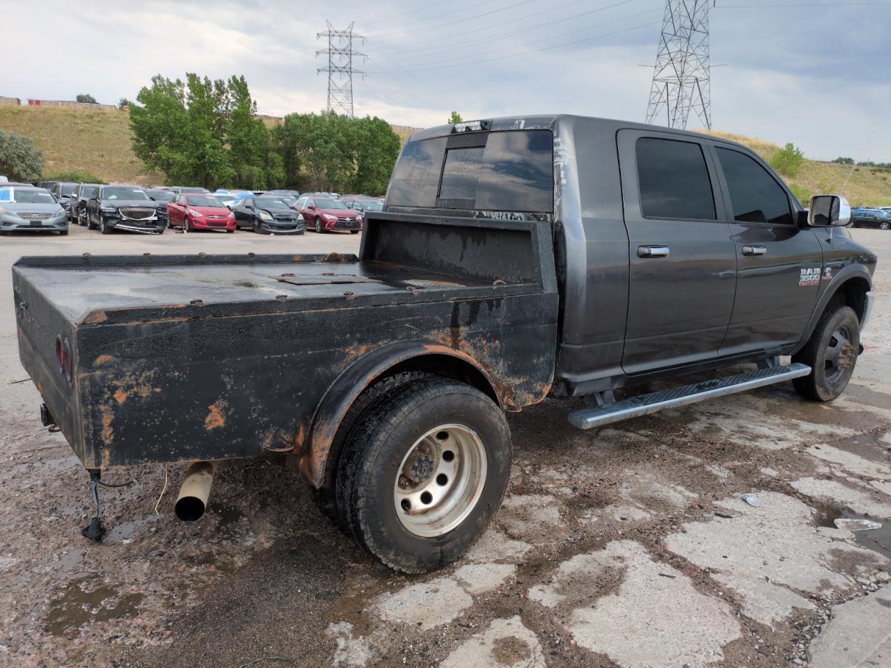 2017 Ram 3500 Laramie Mega Ca - Фото 3
