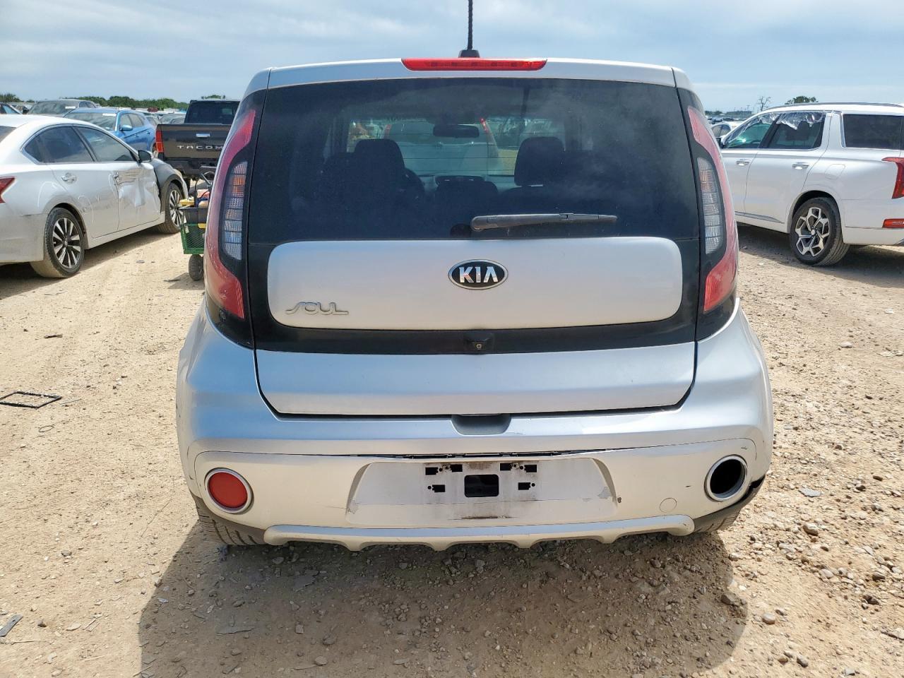 2017 Kia Soul + - Фото 6