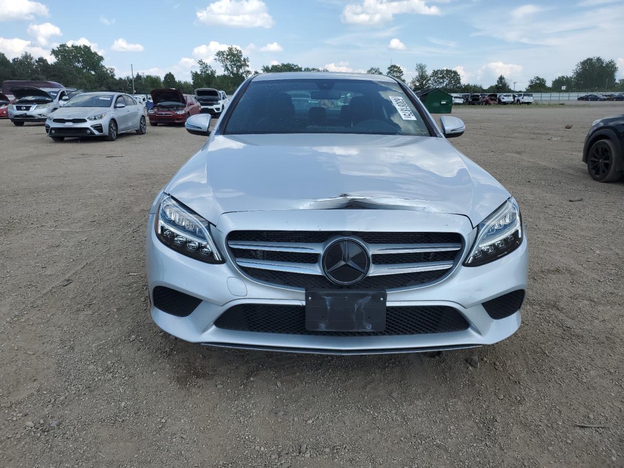 2021 Mercedes-Benz C 300 4Matic - Фото 5