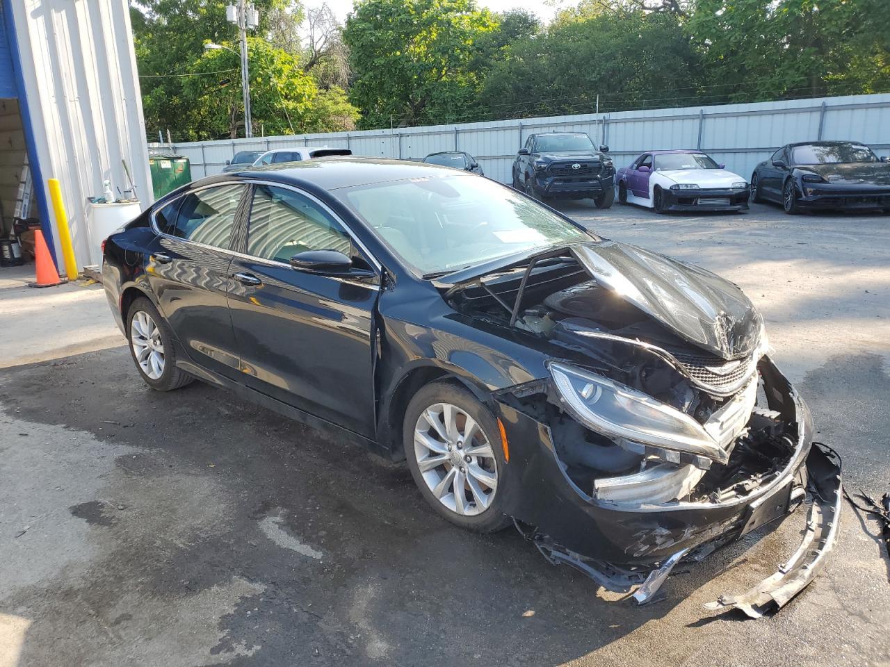 2015 Chrysler 200 C - Фото 4