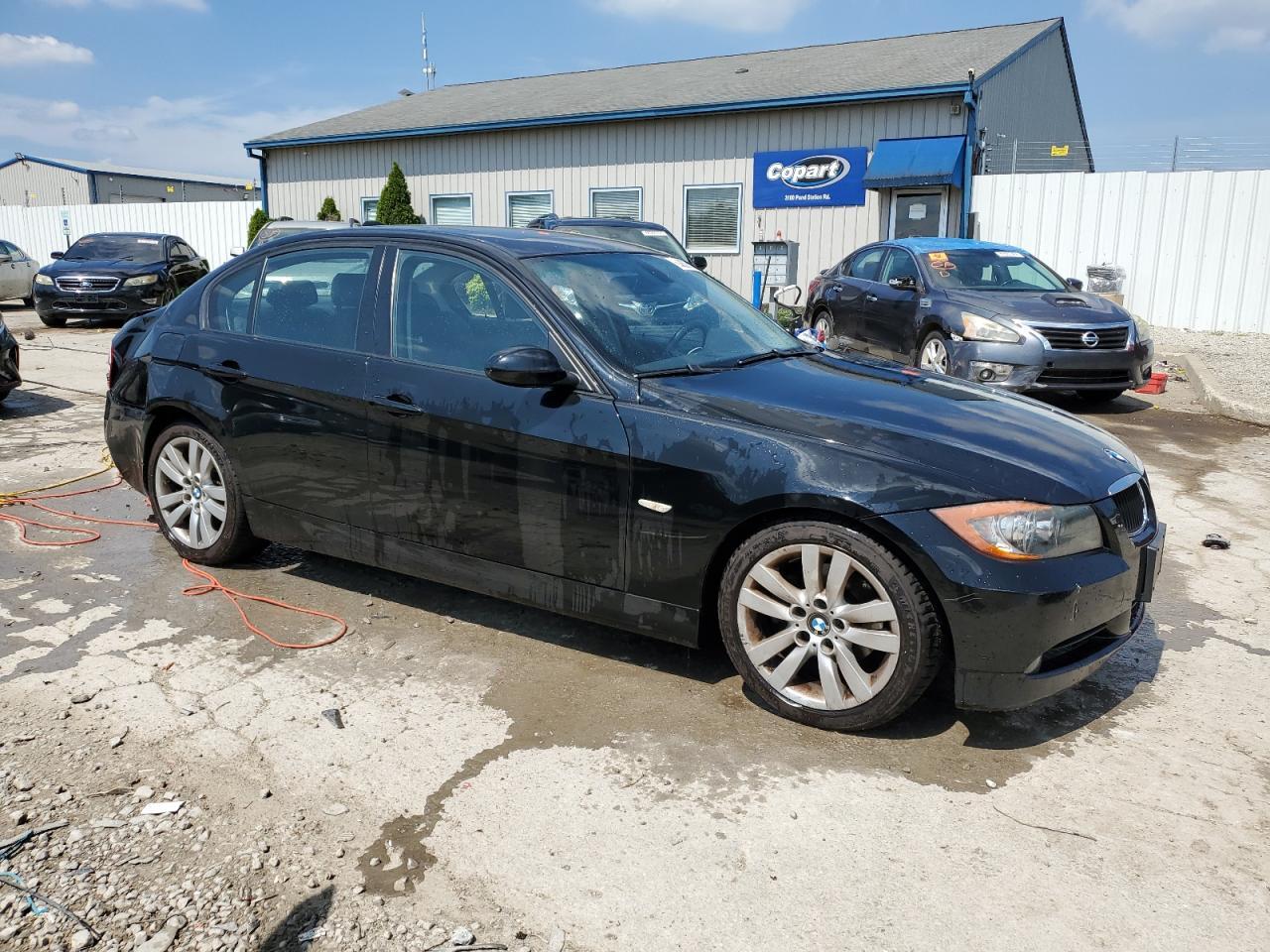 2006 BMW 325 I - Image 4