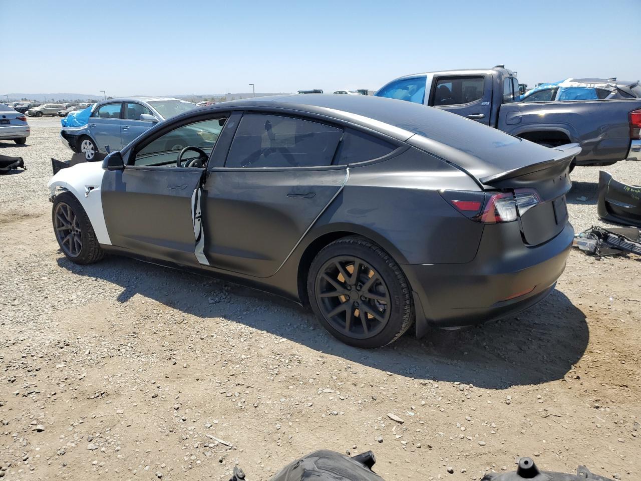 2020 Tesla Model 3 - Фото 2