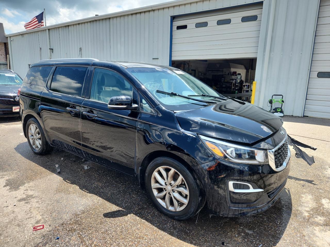 2020 Kia Sedona Lx - Image 4