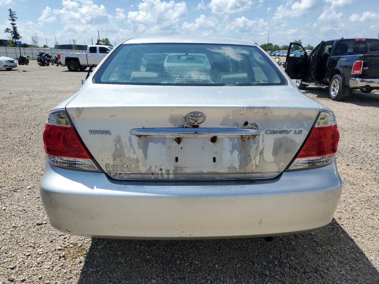 2006 Toyota Camry Le - Image 6