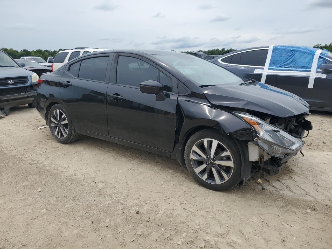 2021 Nissan Versa Sr - Фото 4