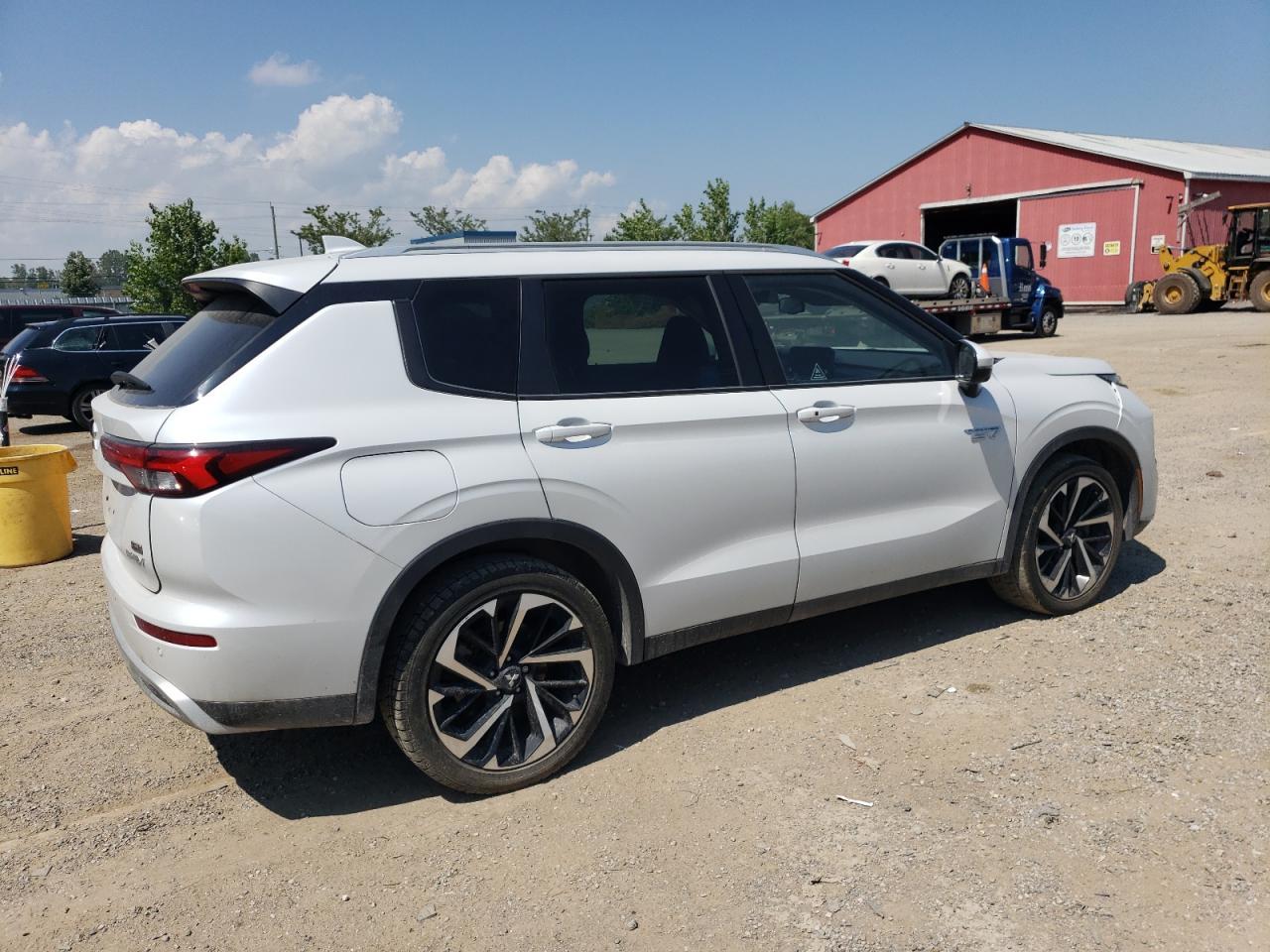 2023 Mitsubishi Outlander Se - Image 3