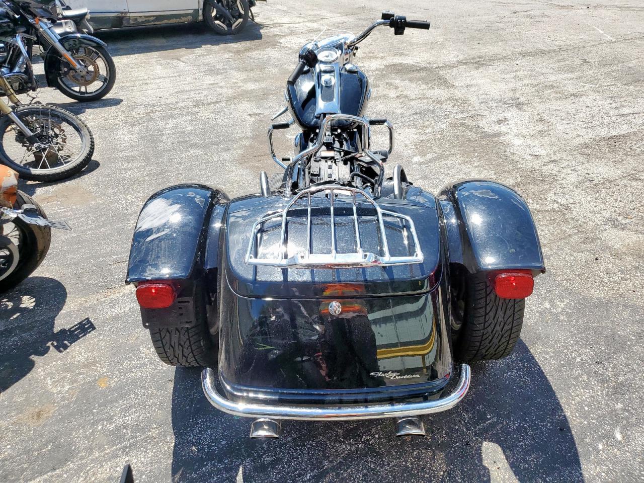 2016 Harley-Davidson Flrt Free Wheeler - Image 4