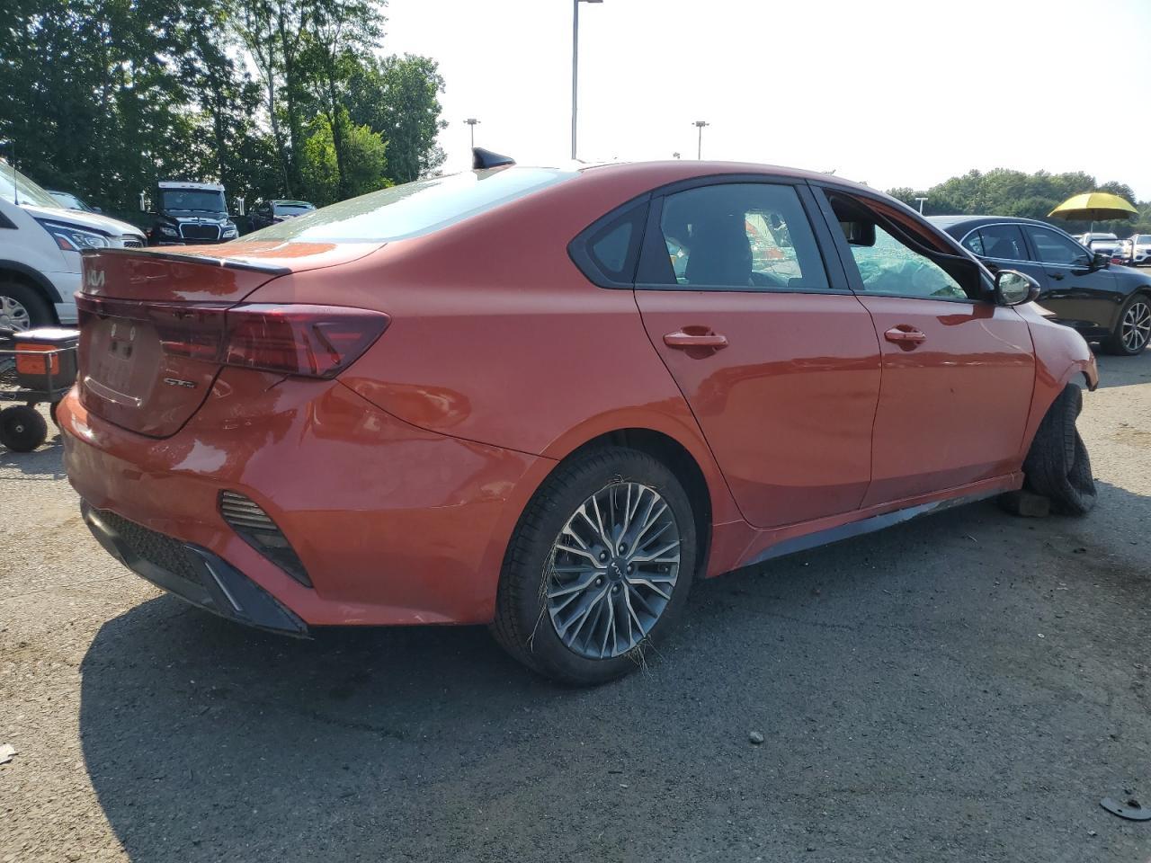 2023 Kia Forte Gt Line - Фото 3