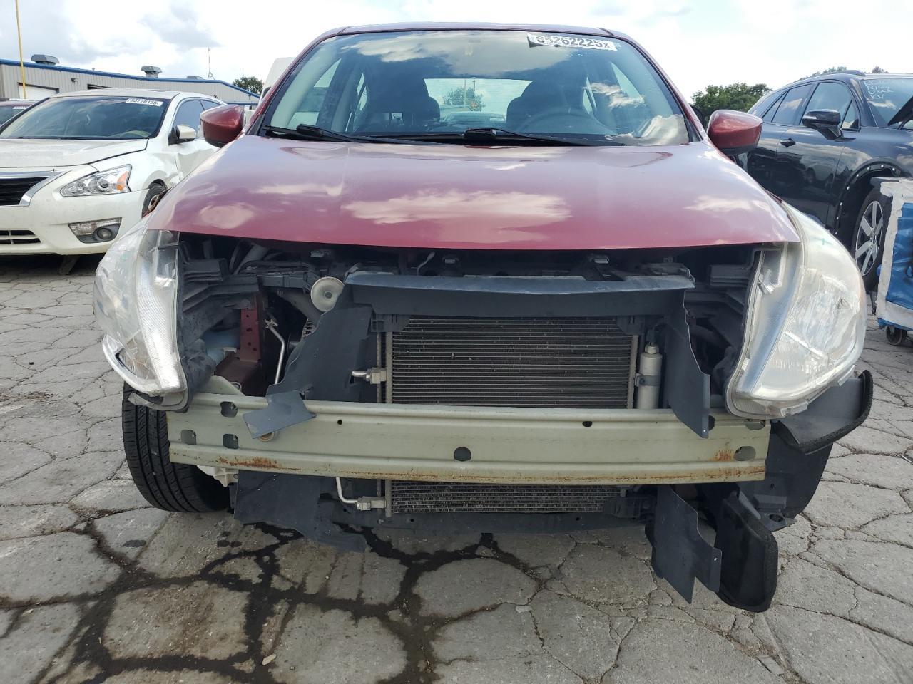 2016 Nissan Versa S - Фото 5